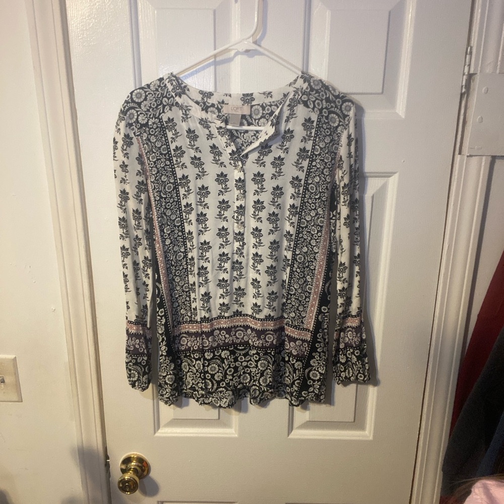 LOFT Black and White Floral Blouse